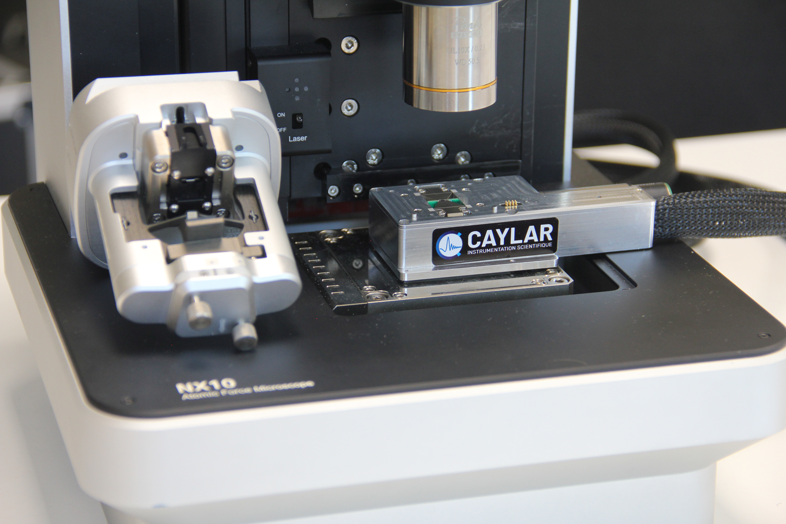 CAYLAR MFM installé sur un NX10 AFM Park Systems